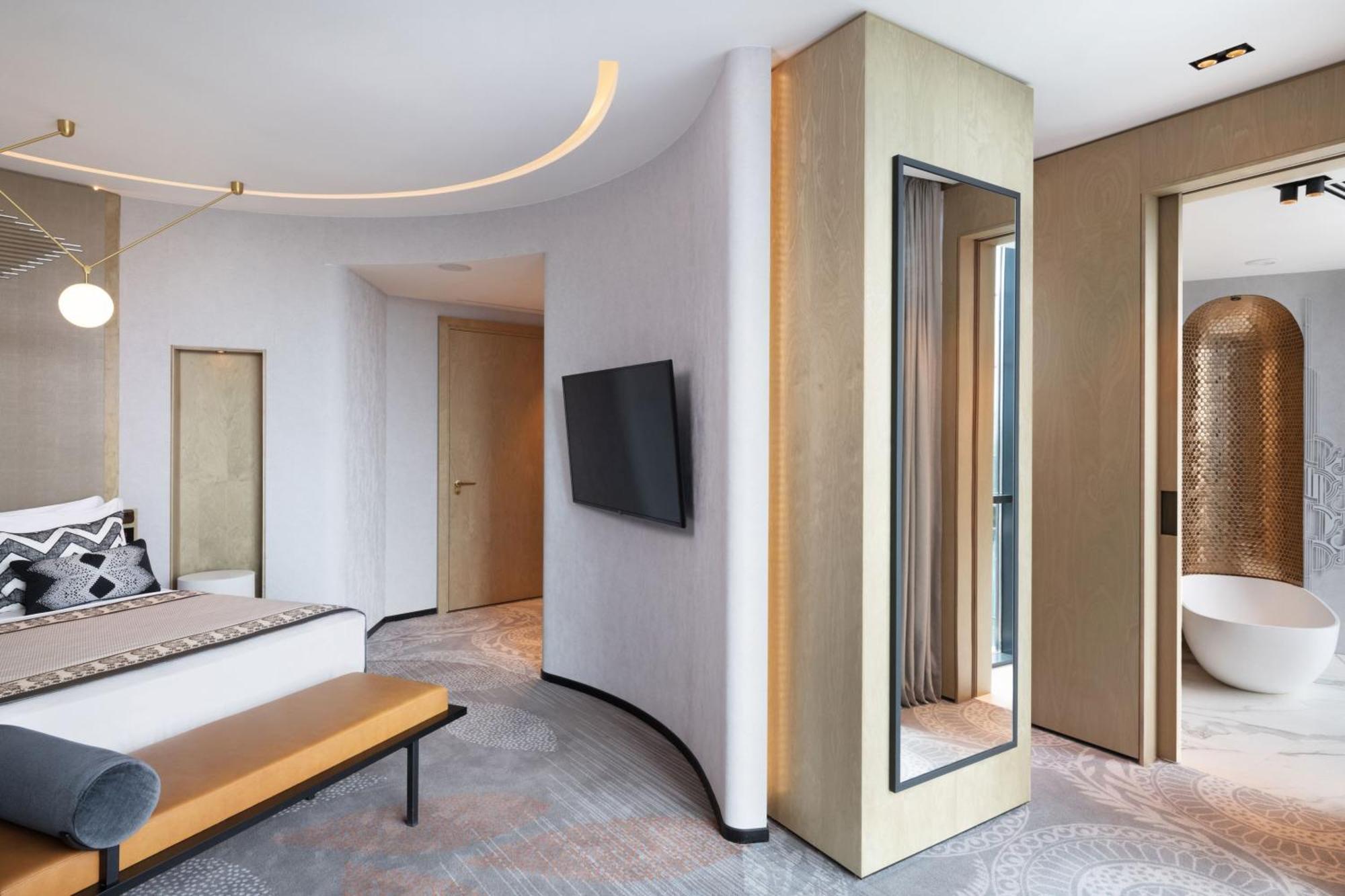 Paragraph Freedom Square, A Luxury Collection Hotel, Tbilisi Luaran gambar